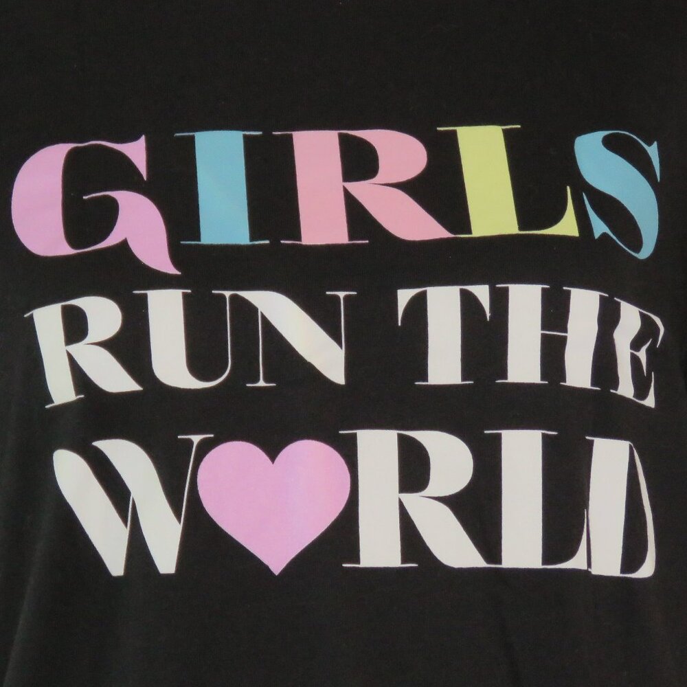 Girls Run the World Unisex Short-Sleeve T-Shirt Size XL (C992)